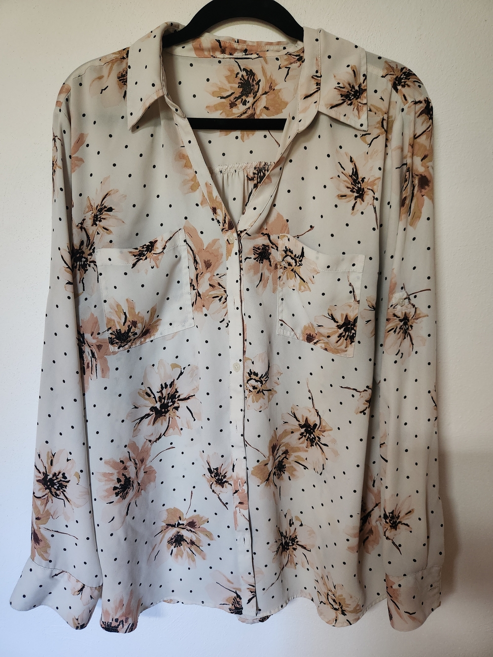Maurices Cream Floral & Black Polka Dot Button-Up Blouse Size XXL